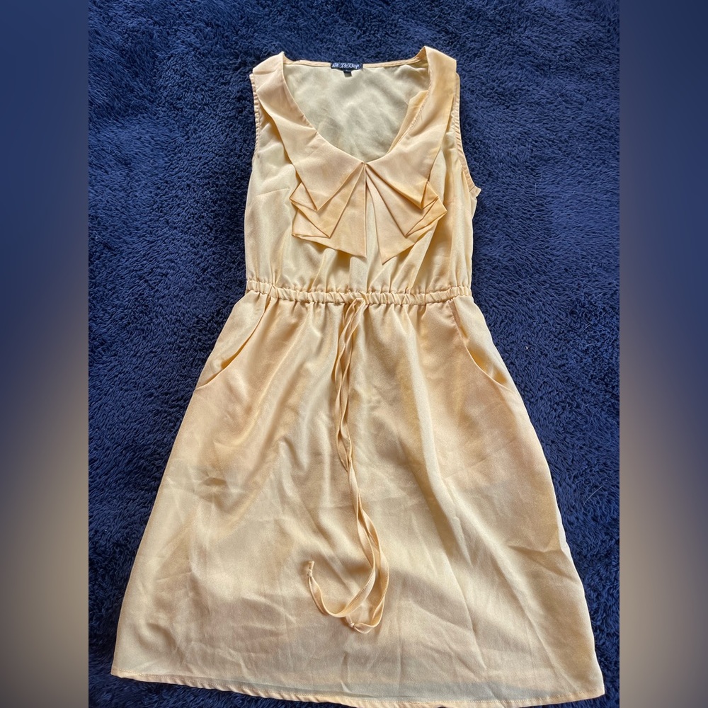 Elegant Yellow Sleeveless Dress